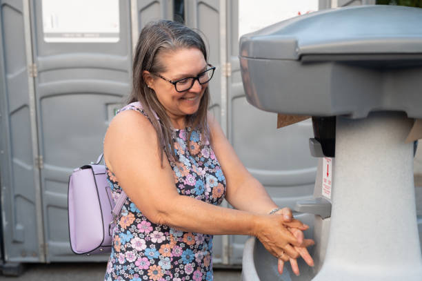 Best Portable bathroom rental  in Fifth Street, TX